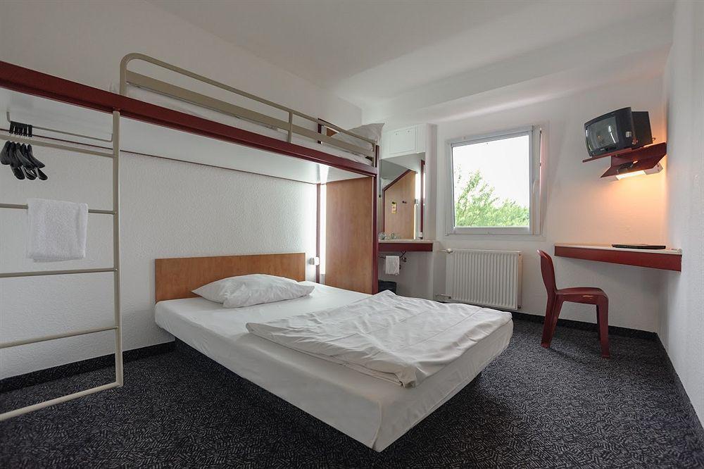 Bon Marche Hotel Бохум Экстерьер фото